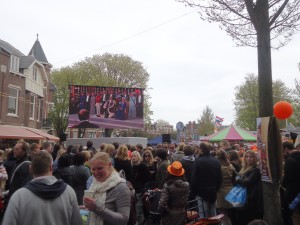 Video Queen's Day 2013 www.adventuresinexpatland.com